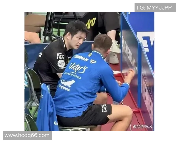 中国足球男球星帅哥形象大赏 展现球场内外的魅力与风采